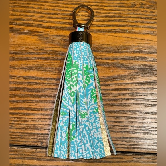LILLY PULITZER Tassel Keychain Fob Leather Gold - Picture 2 of 5
